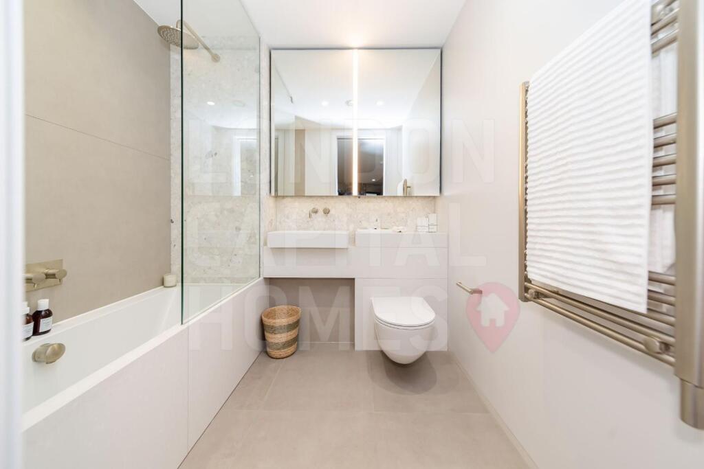 Bathroom  .jpeg