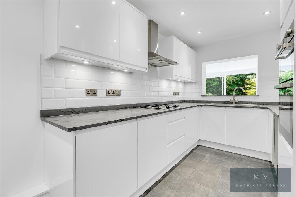 Crest Road 18 MV-5.jpg