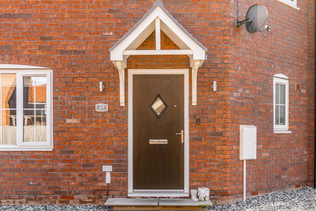 39 Willow Court (Cowbit)-4.jpg