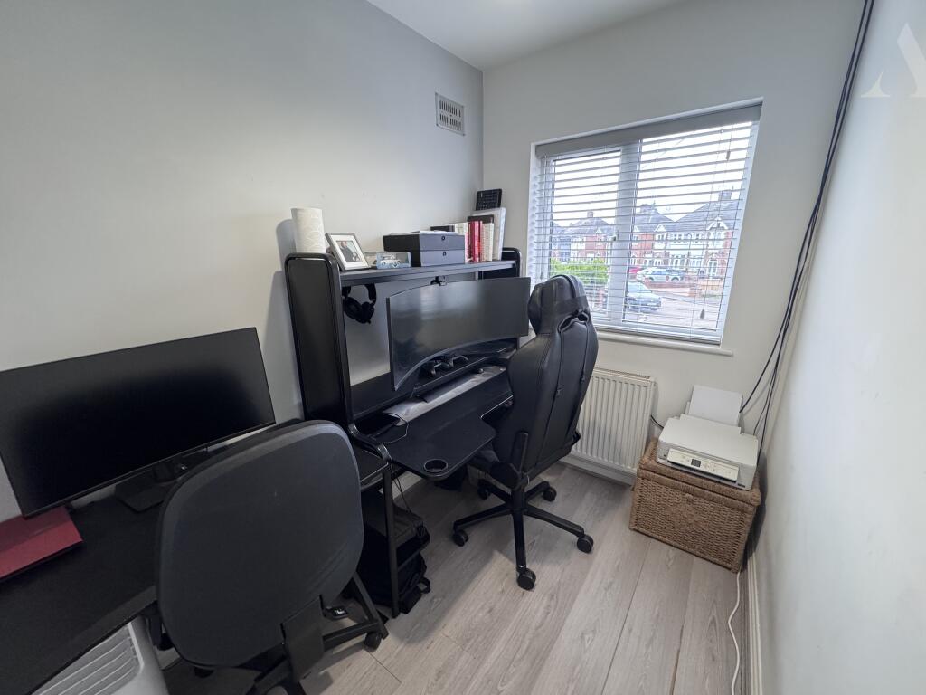 20 Jeremy Grove Bedroom 3