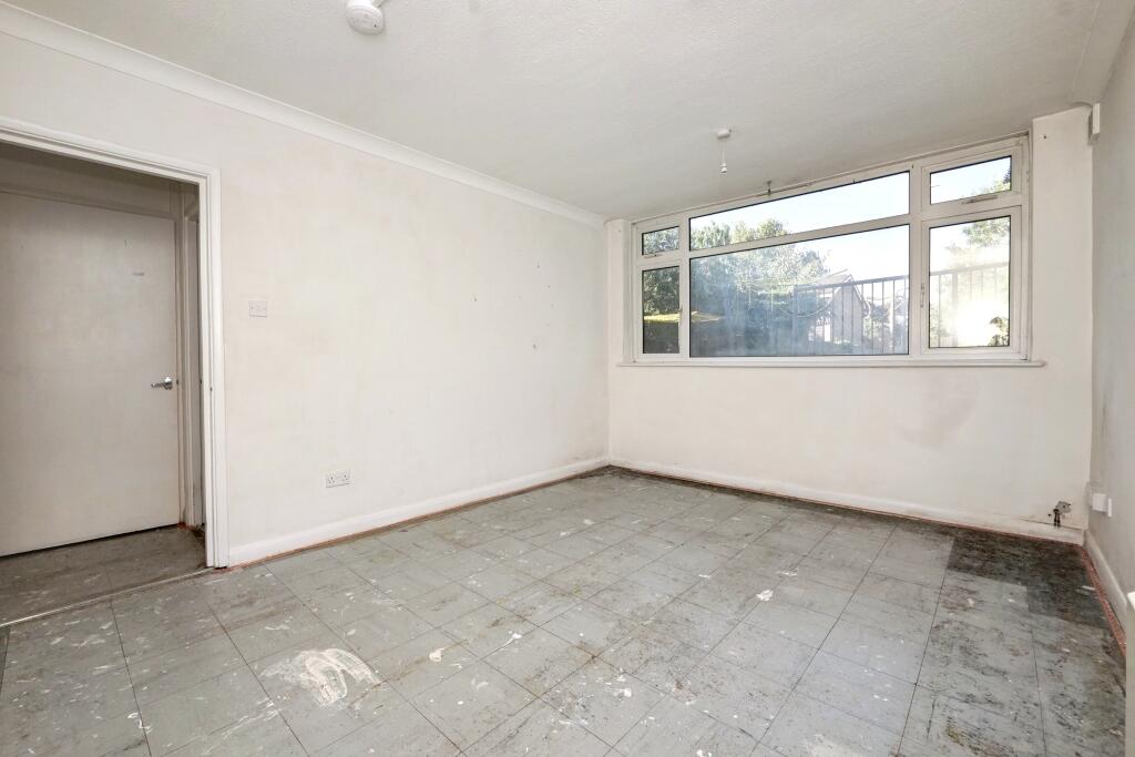 17 Halstead Close, Headcorn Drive, Canterbury, Kent, CT2 7UD