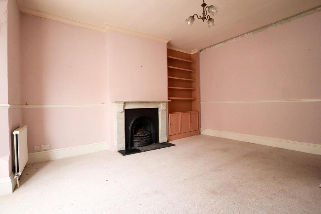 Sitting room (2).jpg