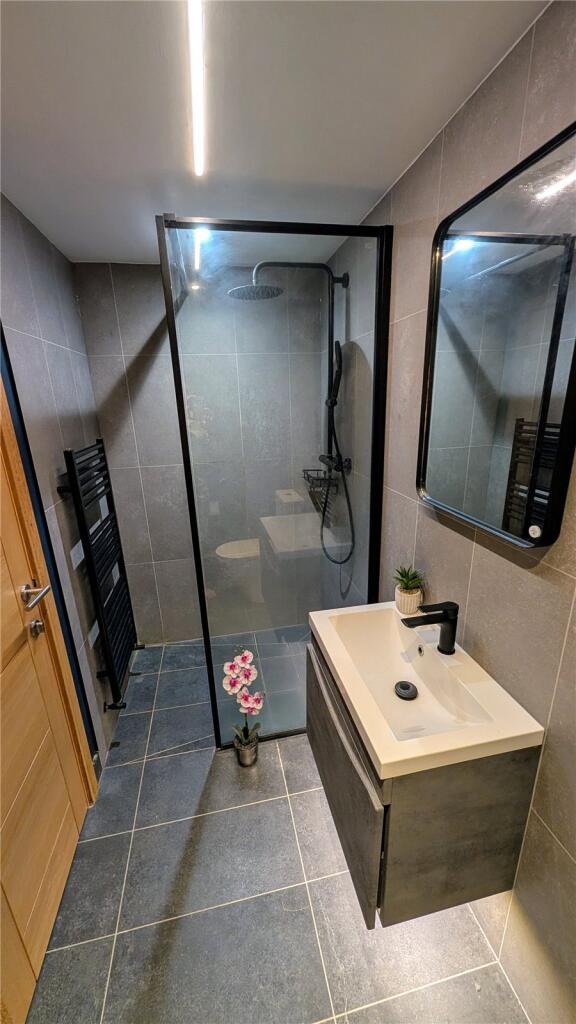Ensuite