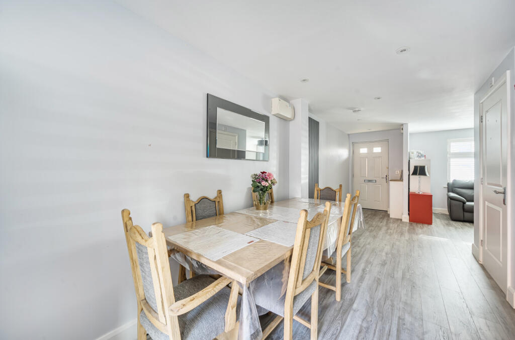 1349218-16-68bf10...