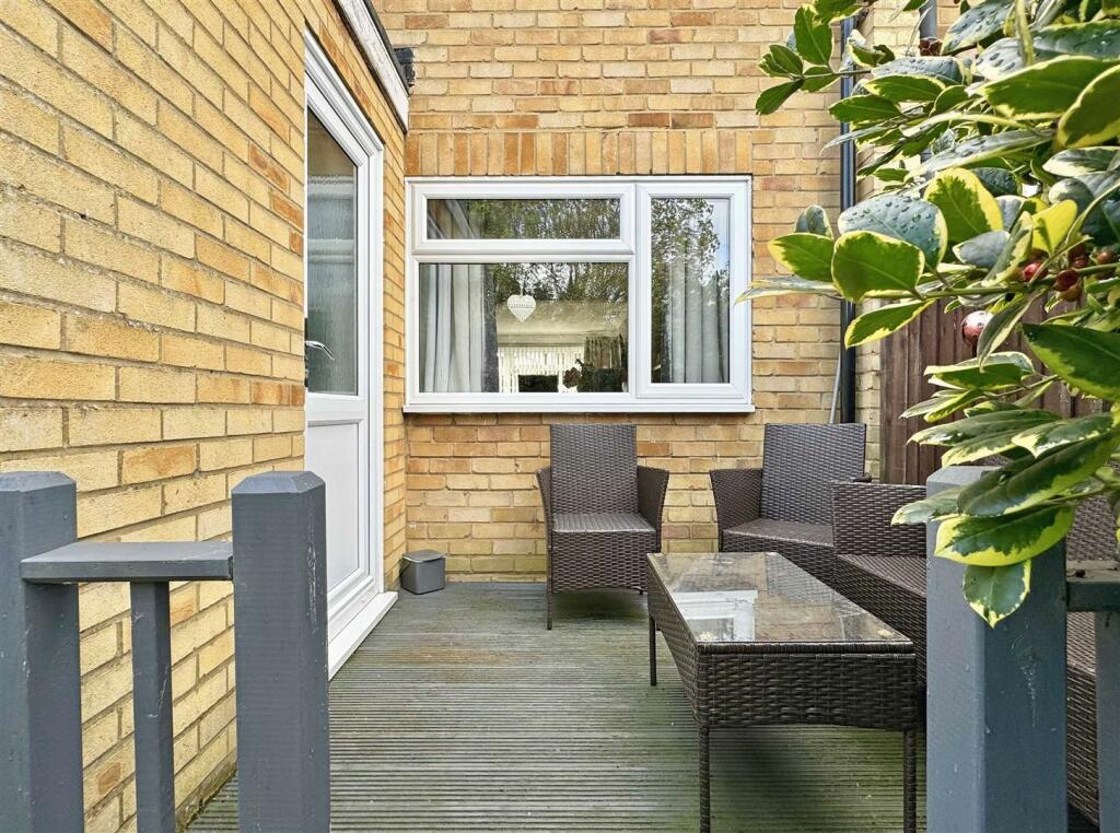 Decking Area.jpg