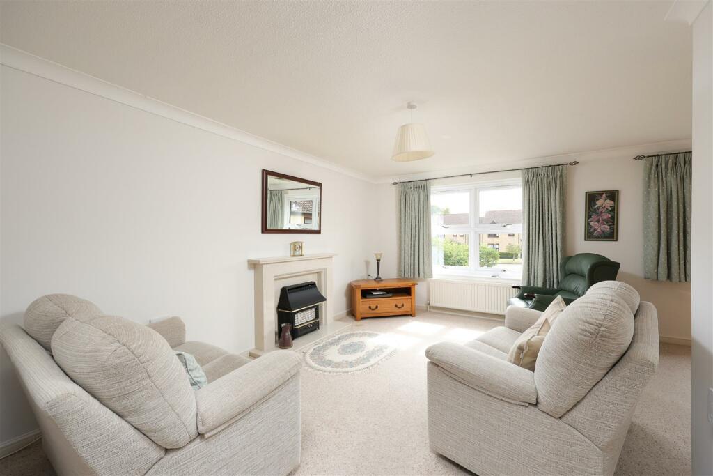 19 Orchard Court 1.JPG