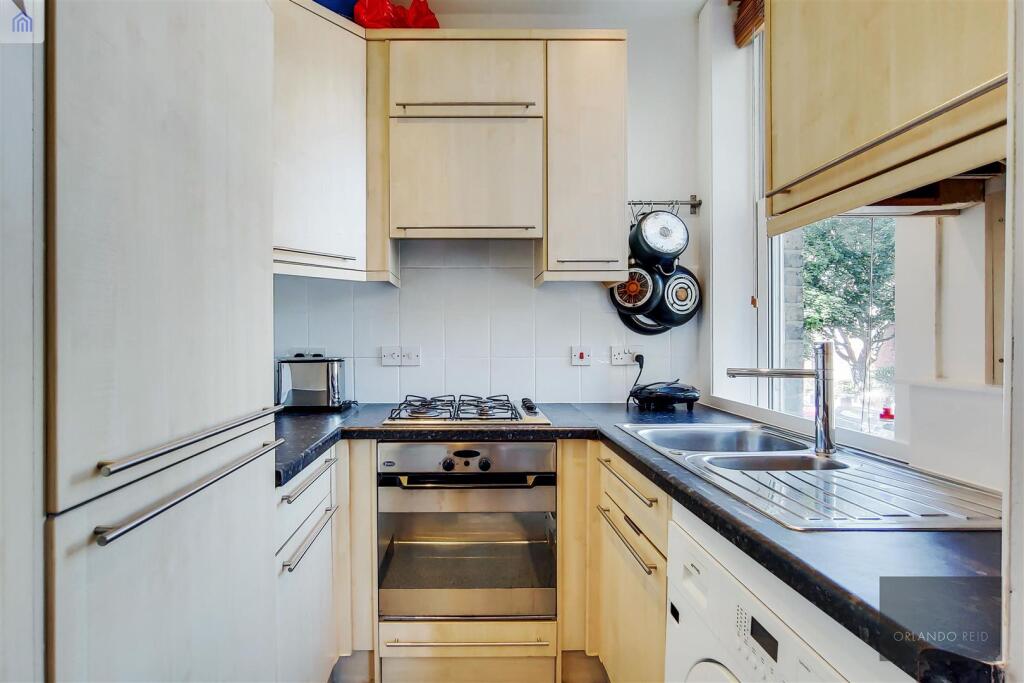 4_Kitchen-0.jpg