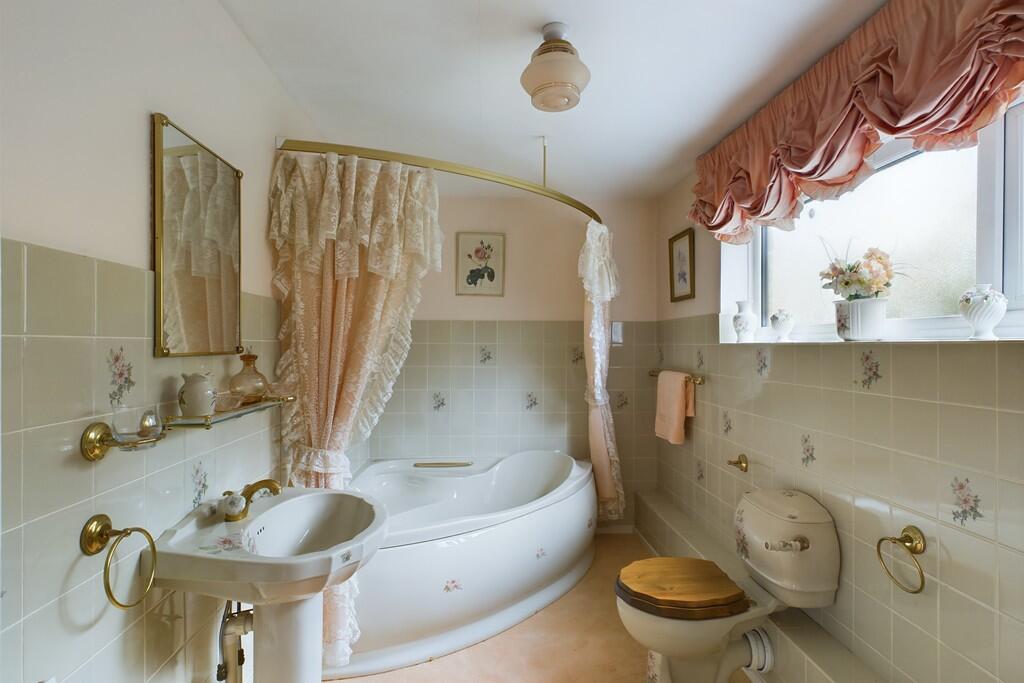 CAM01689G0-PR0447...