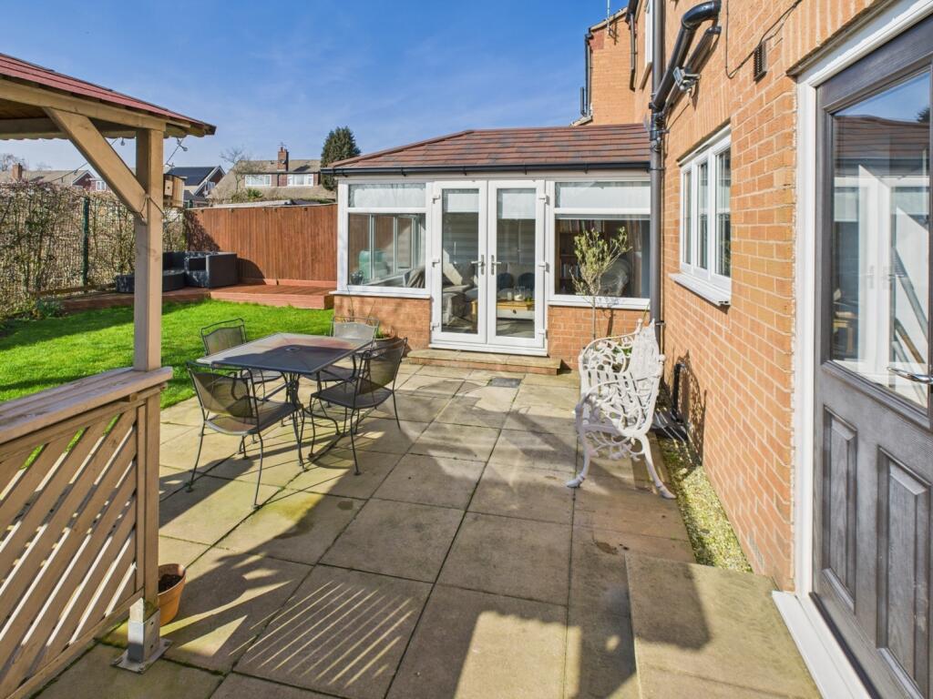 CAM04233G0-PR0017-STILL052