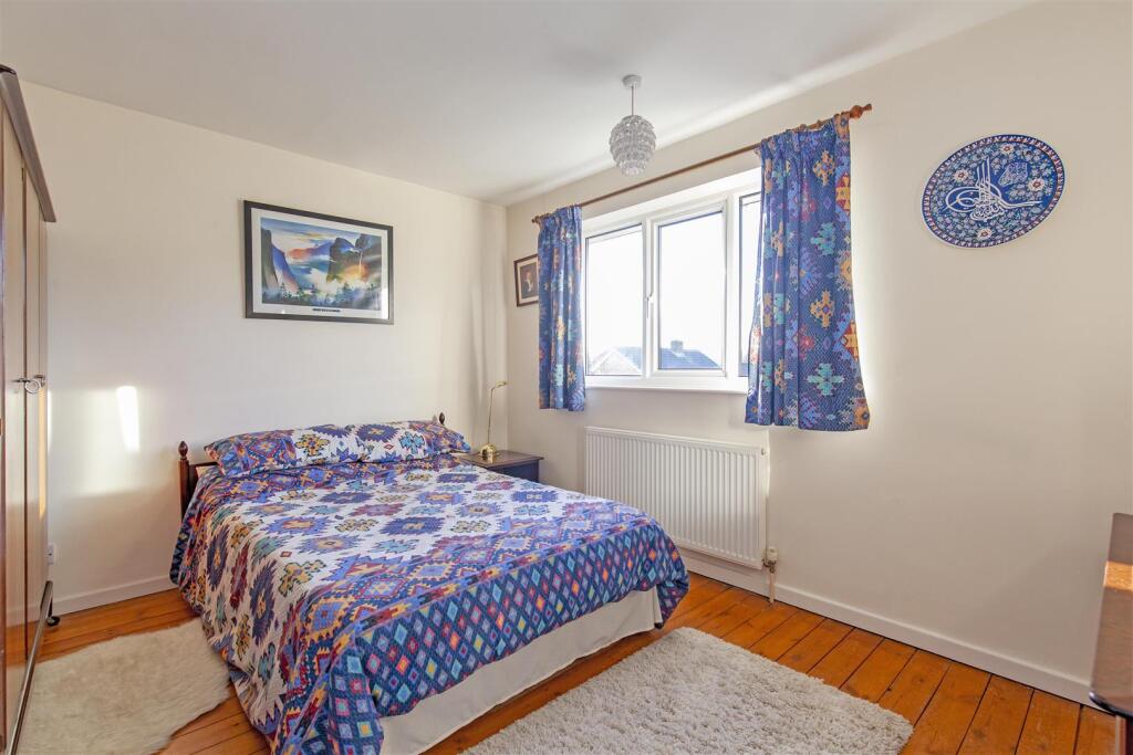 Bedroom 2-1.jpg