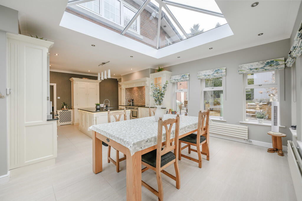 Kitchen 4