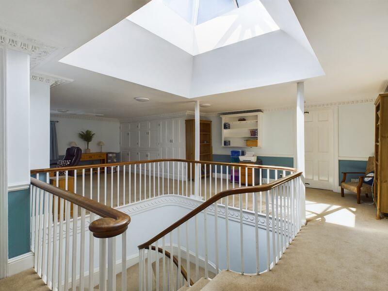 galleried landing
