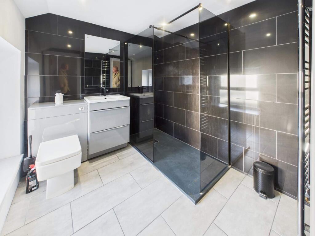 Shower Room/Wc