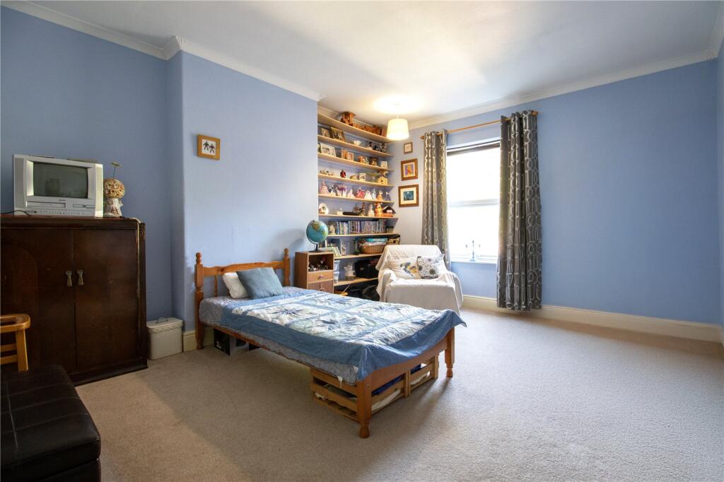 Front Double Bed 2