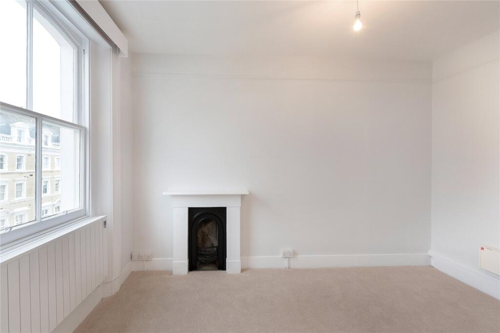 Studio Room