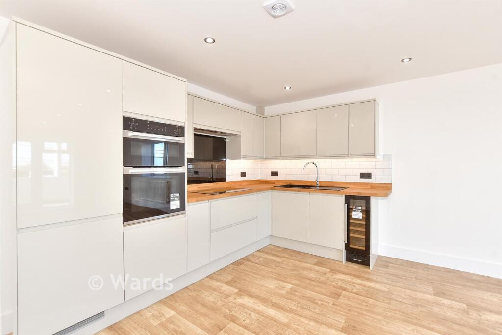 Lounge/Kitchen