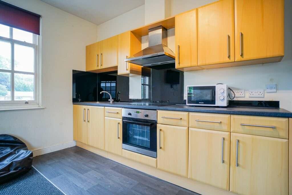 Flat_2_498_Glossop_Road