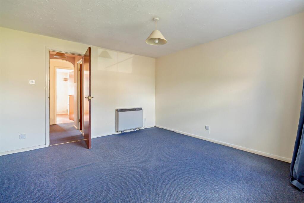 8656088-interior01-800.jpg