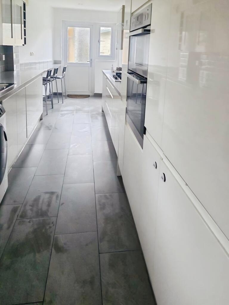 487ef2bc-86 20 2811 29.jpeg