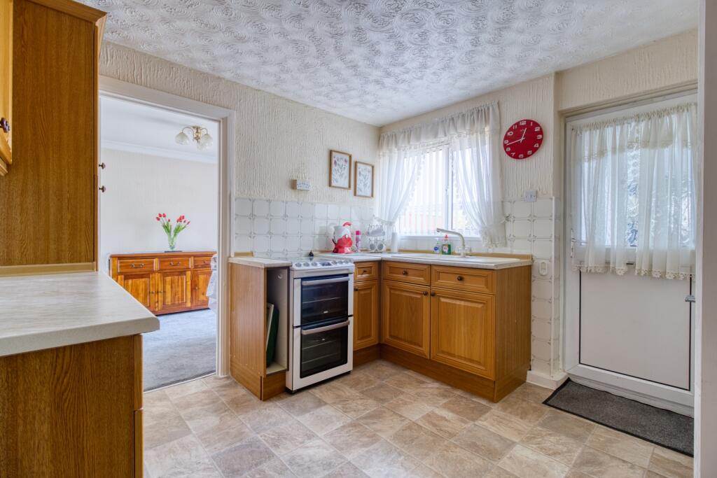 Kitchen - EweMove Swindon South