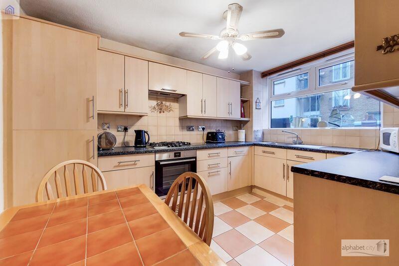 Kitchen diner