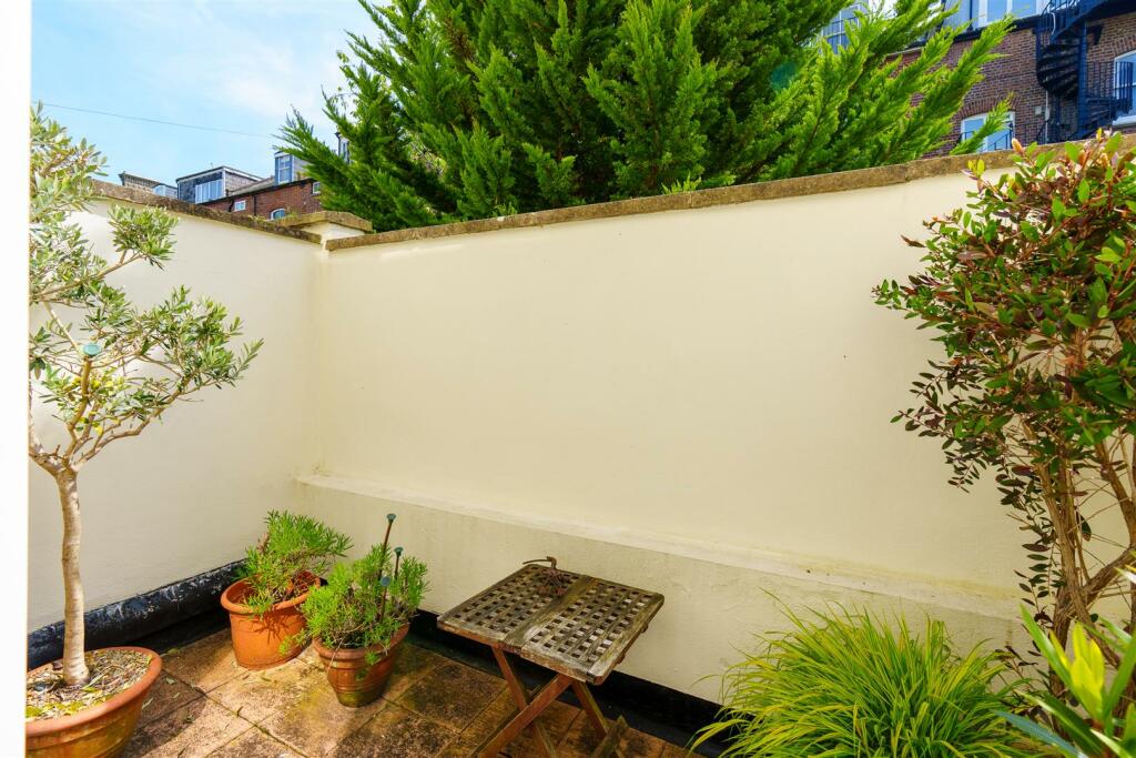 15 Oxford Mews-13.jpg