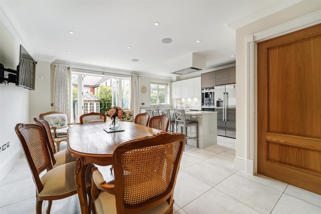 PINE HILL, 9, THORNHILL HOUSE (5).jpg