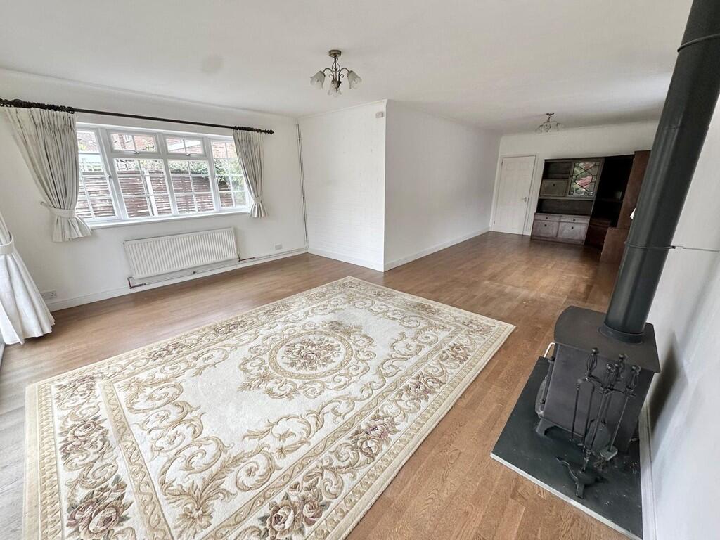 IMG-20251019-WA00...