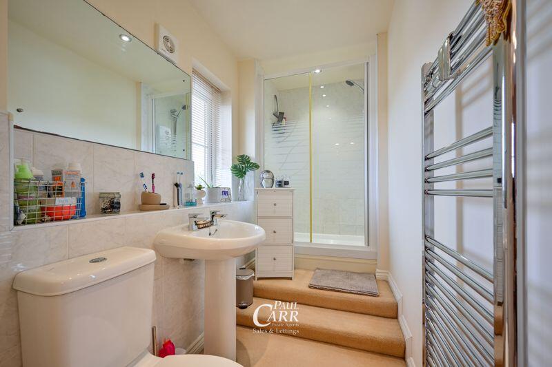 Master En-Suite