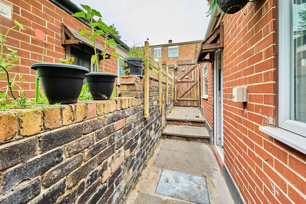 P1464726 T202506121325.jpg