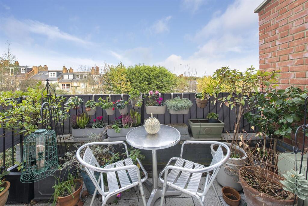 51068 Hi res (12).jpg