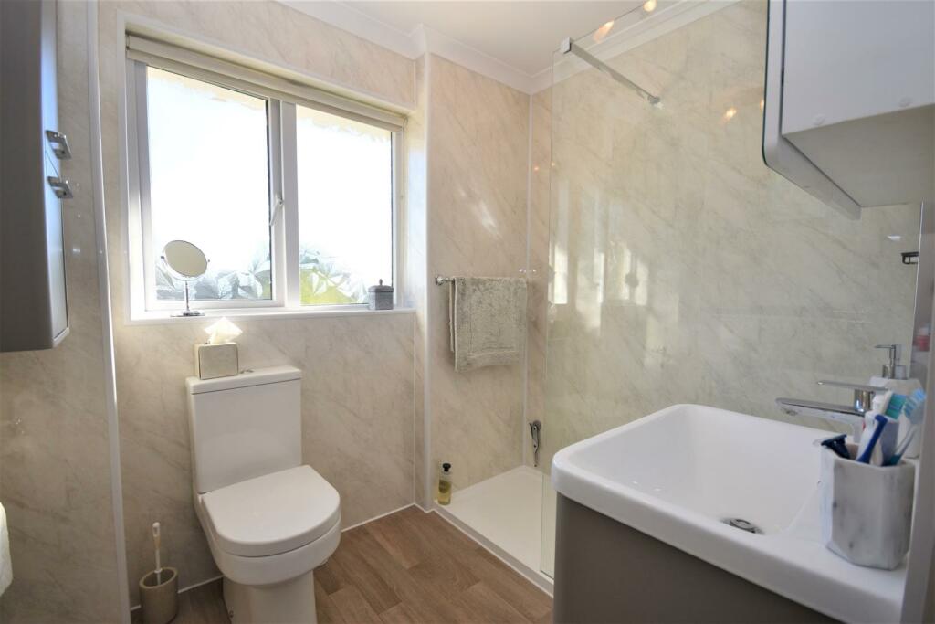 Shower Room.JPG