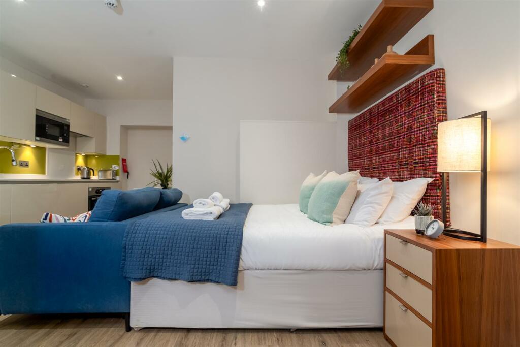 Charlottes Rise No.15 Apt 1 (7) (1).JPG