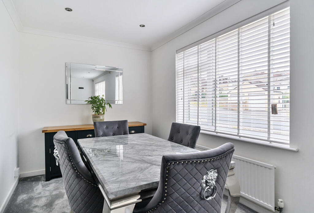 1327238-13-6878d0...