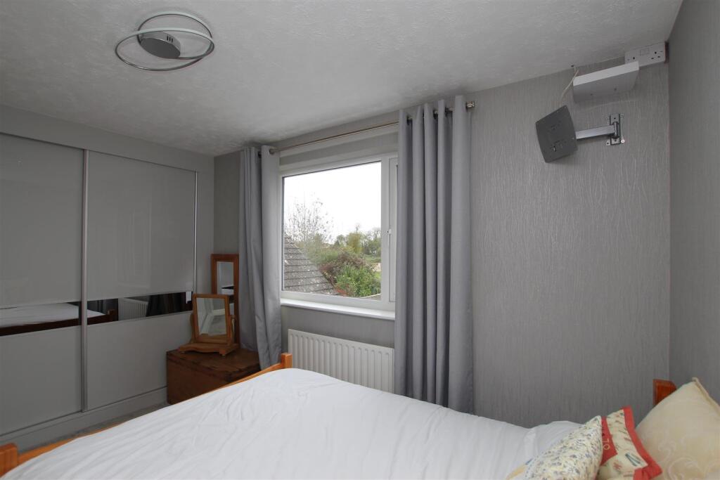 Bedroom one.JPG