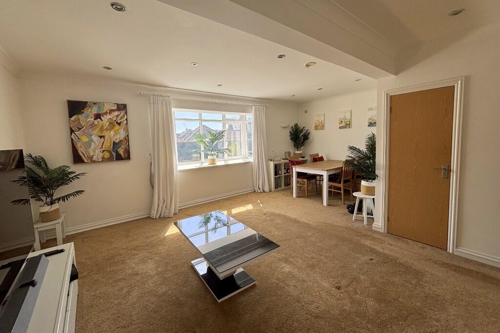 Living/Dining Room