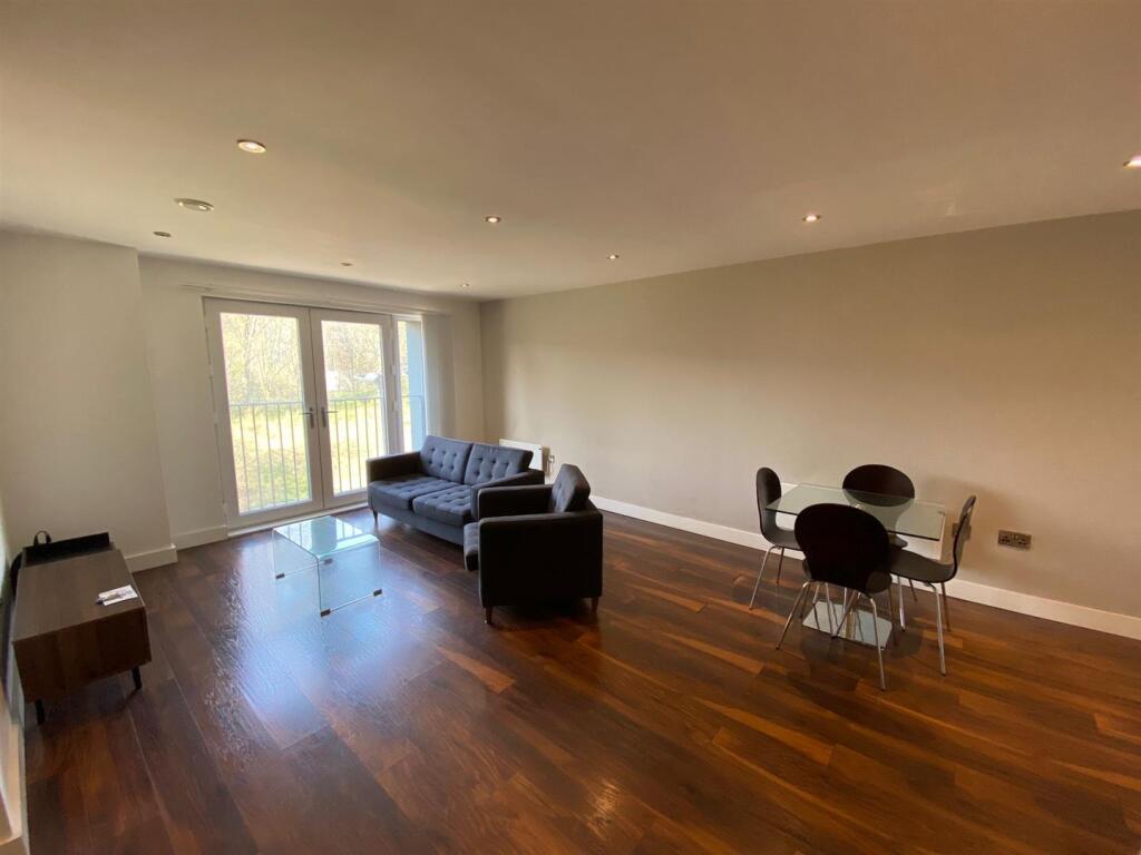 WhatsApp Image 2024-05-09 at 16.31.40.jpeg