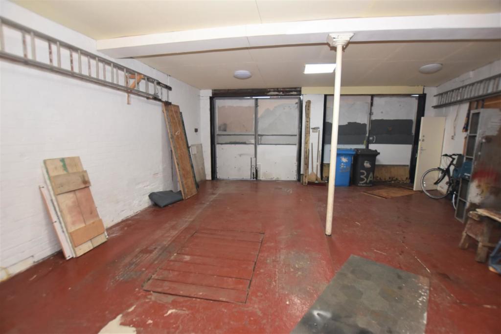 Garage Area.jpg