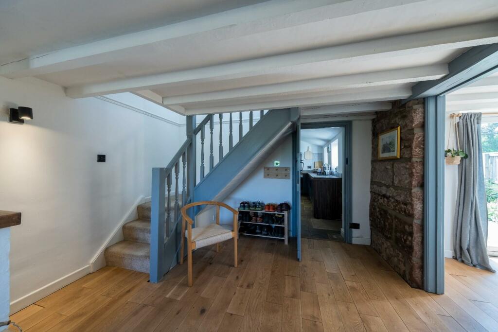 1 Beaconsfield Cottages-011.JPG