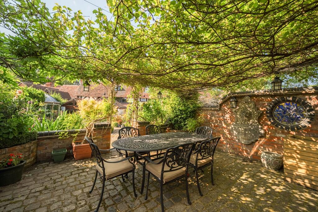 1311073-22-685199a31448c