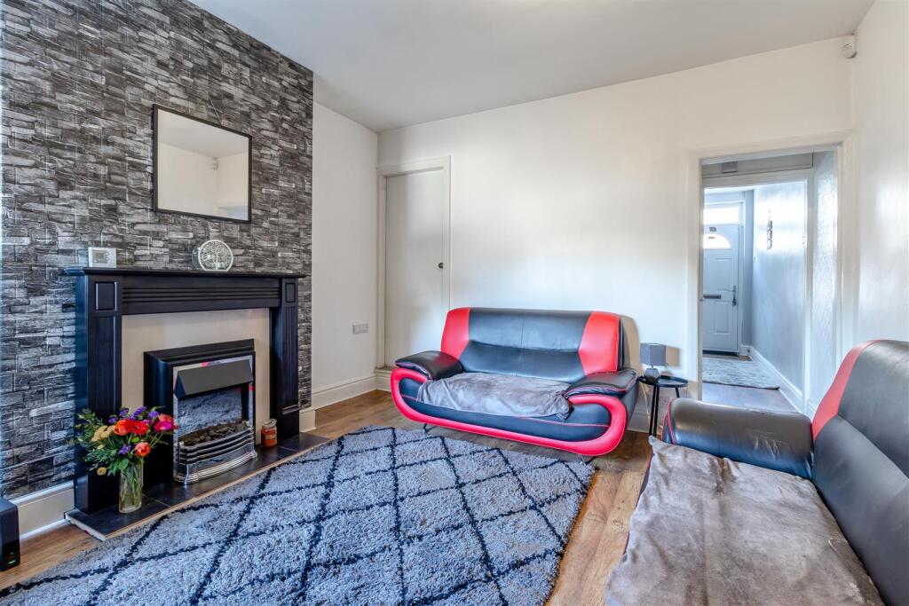 8645699-interior07.jpg