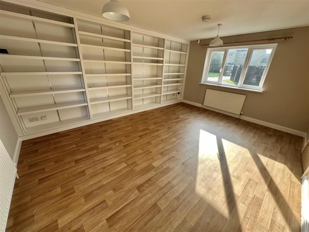 Bramleys Estate Agents - Bullace Trees Lane -  (25