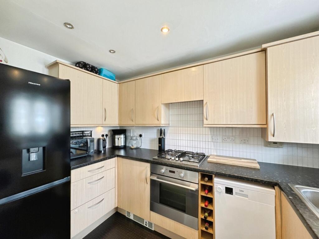 EweMove Basingstoke 102 Wiltshire Crescent