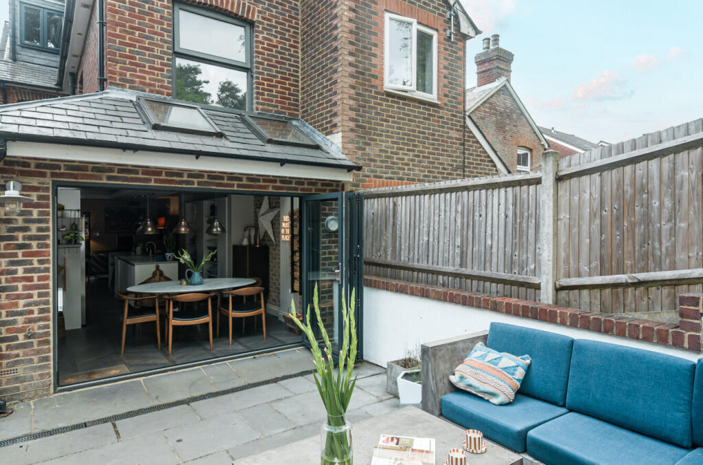 1335504-5-68adebc...