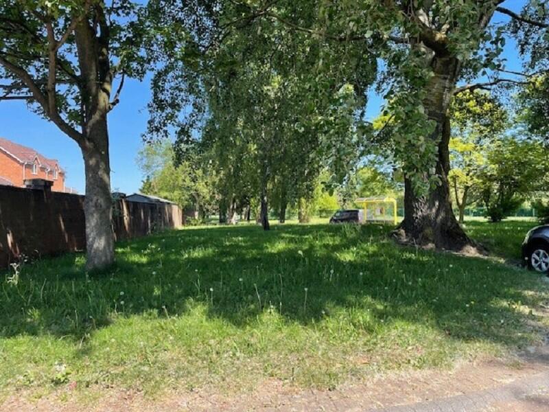 View to Front Aspect