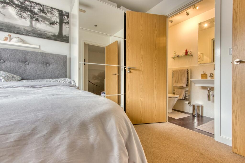 Ewemove Taunton - Firepool View (6)