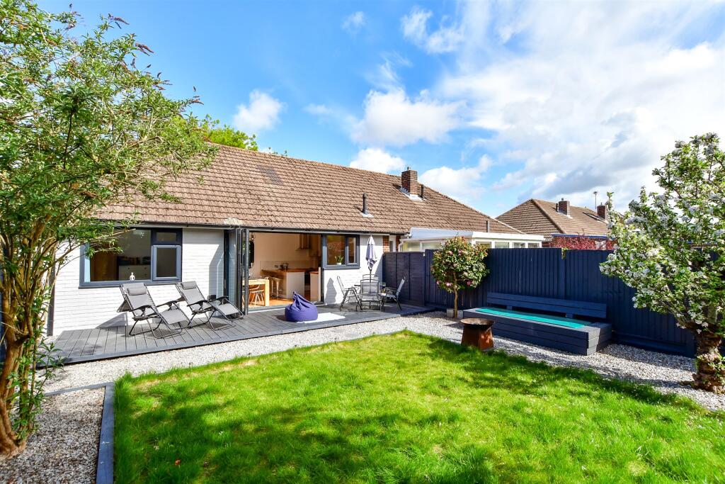 External Lifestyle Photograph