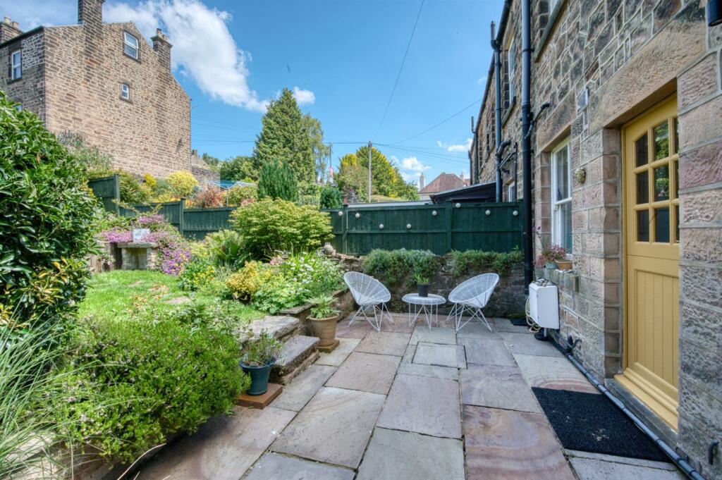 Rear Garden - dining patio.jpg