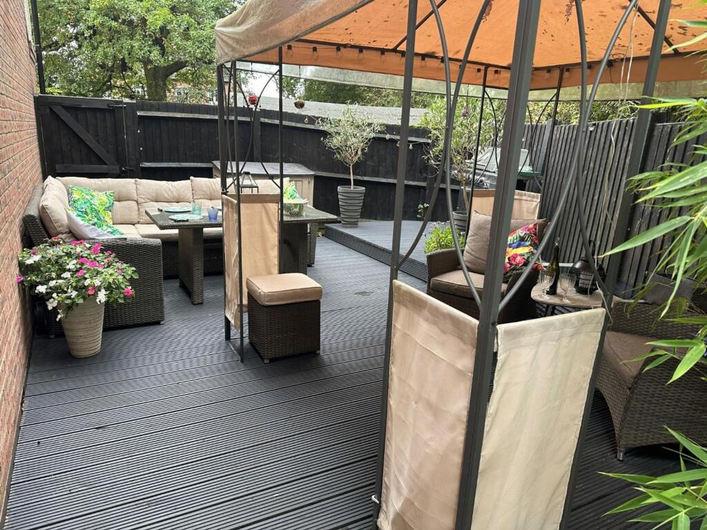 decking adderley.jpg