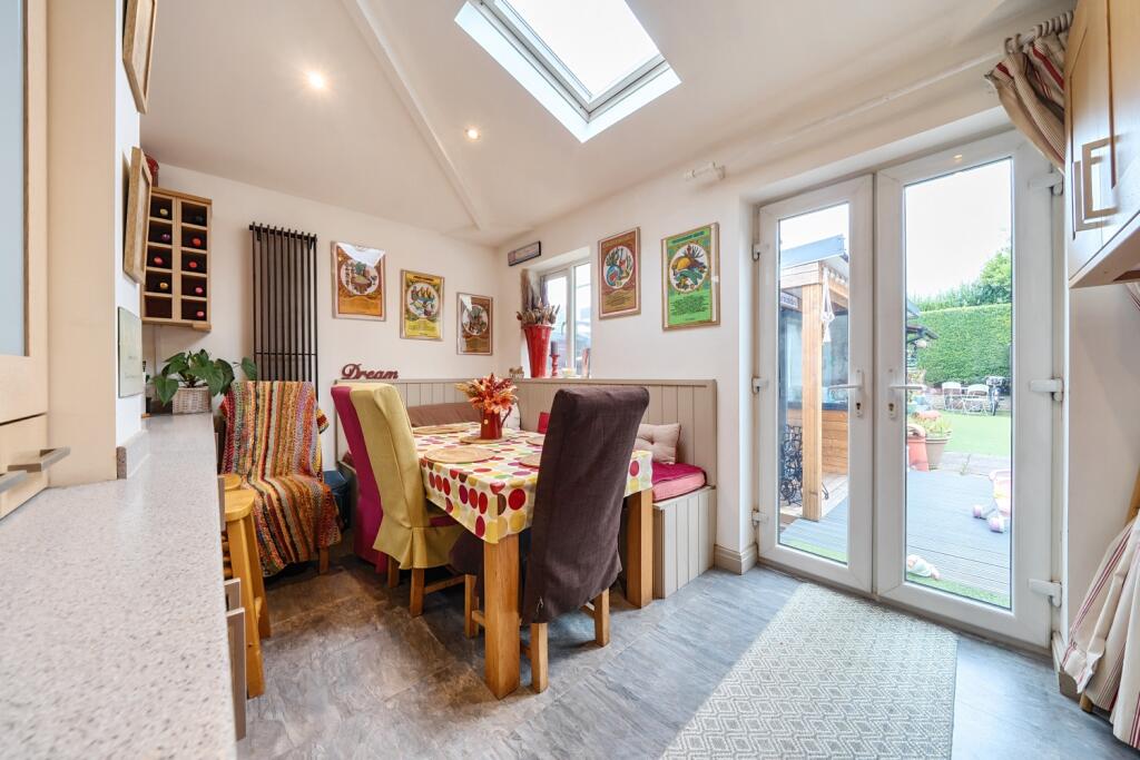 1325820-17-6878d4481975f